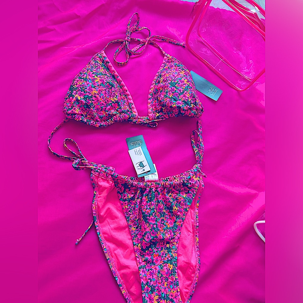 Wild Fable Floral Bikini size Large Top Medium Swim bottoms